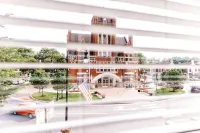 THE SEEKA SUITENEWLY RENOVATED! COZY & MODERN APARTMENT RIGHT ON COURT SQUARE! - 4-Star