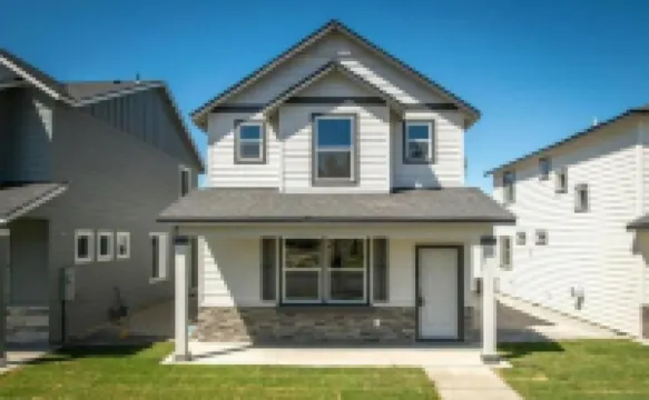 Large Cottage Near Downtown, Beach & Skiing #116