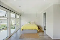 Beach Front Haven with 180 Degree Views