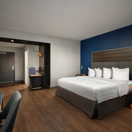 Tru by Hilton Tupelo