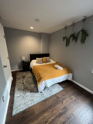 Downtown: Lovely 2-Bedroom Condo with an indoor Fireplace Hotels near Jared