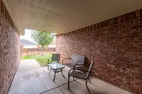 5 ⭐️ Clean & Quiet Barstow Retreat