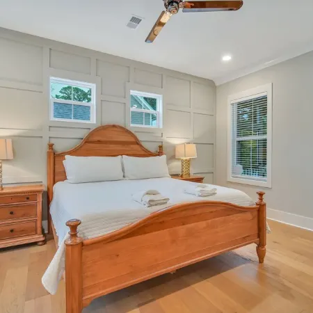 Luxurious Living in Old Town Bluffton! Sleeps 6! Prime Location!