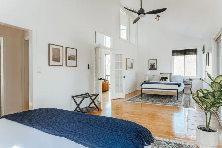 2 Homes ~ Game Room ~ Movie Room ~ Fire Pit ~ 2 private hot tubs ~ EV