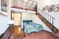 Apartment in villa with garden and view over Florence