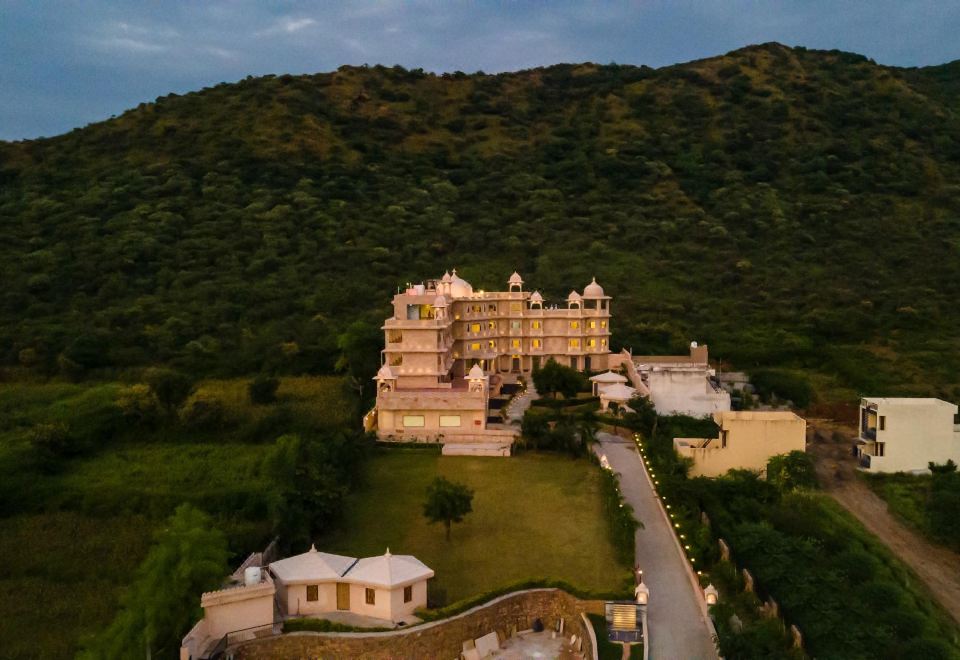 hotel overview picture