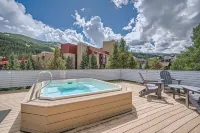 🎿The Little Red Ski Haus