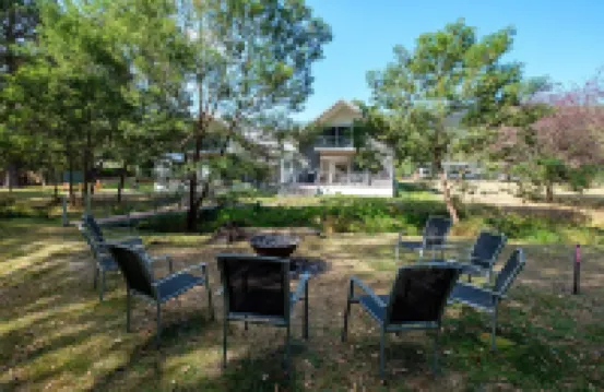 Serenity HG4A: Brand New 4Br 3.5Ba House with Absolute Nat Park Frontage