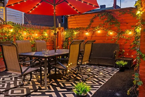 Central 5BD Getaway - Spacious Home w/ BBQ - บังกะโล