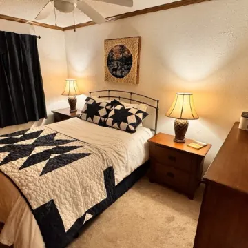 Summit Condo ... Near the Village. the 2025-26 Winter Season is Almost over!