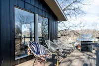 THE DRAKE ON LAKE AVALON near the Oz trails