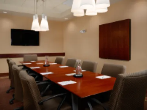 Hampton Inn & Suites Salem Hotels in Salem