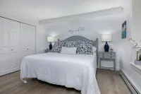 Beautiful Private Oasis - On the River's Edge 웹하넷 골프 클럽 주변 호텔