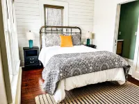 Cozy Colonial in Downtown Westfield, NY