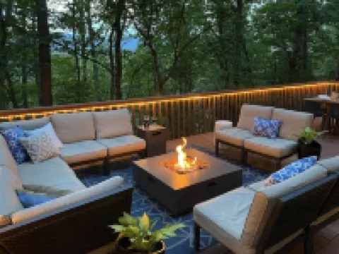 6BR Modern Massanutten Chalet with Hot Tub, Sauna