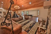Spacious & serene country location  with cozy at home familiarity. Hotels in Rowan County