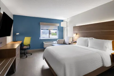 Holiday Inn Express Sheboygan-Kohler (I-43) Hotels in Sheboygan