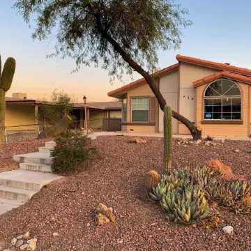 Across from water & pet-friendly - Bullhead Bend!