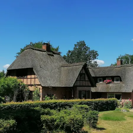 Reetgedecktes Ferienhaus am Strandweg