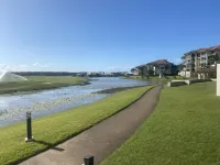1 bedroom Resort Apartment 5 minutes from Golden Beach