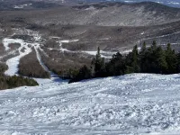 Jay Peak ski on-ski-off condo in the newest buildings directly on the mountain. 재이 호텔
