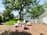Exquisite Newly Renovated Historic Lake Country Home - Maison La Belle Отели в г. 