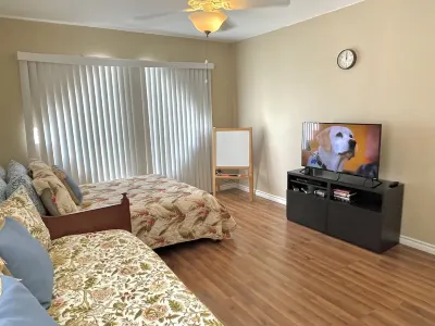 Heated Pool & Hot Tub!  Fall and Winter Special!