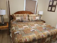 5 bdrm Lakefront Home-private lake! Accommodates 2-15 guests, great fishing too.
