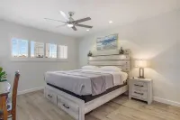 Charming Country-Style Home with Backyard Oasis! Trader Joe's附近的飯店