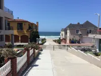 Beach Cottage with Patio on Walk Street - OCEAN VIEWS