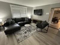 6 miles to the ski hills! Cute and Cozy house. Close to boat launch. A Gem!