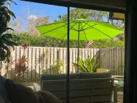 Beautiful Townhome with private patio / swimming pool and pet friendly ! Hotel in zona Page Field