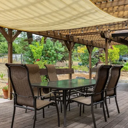 Russian River Wine Country Retreat Near Healdsburg: Pool, AC & EV Charger