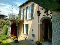 Casa Longhi - HolidayHome in the heart of the historic center of Orta San Giulio