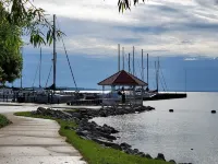 The Boathouse on Waukazoo!  Beach, Bars, Brewery all within a block!