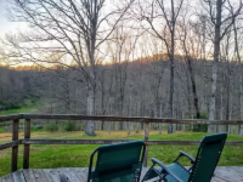 Knotty Knob is your mountain get away! Hotels in Braxton County