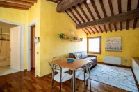 Residence of the Fruits-The Cedar- bright apartment a stone's throw from the squares!