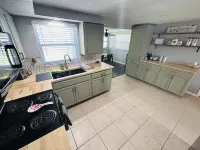 House near Tarpon Springs Beaches and Weeki Wachee Springs Hotels in Holiday