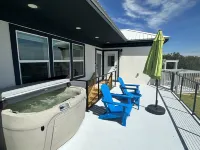 Ocean Springs Beach - Gulf Coast Getaway!  NEW BEACHFRONT HOUSE!