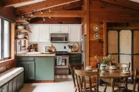 Rosemary on Grand - Cottage Core Lakehouse w/ ADA Dock in Gated Community