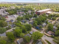 5BR Group Getaway, Pet-Friendly Ideal for Weddings Hotels in Parker