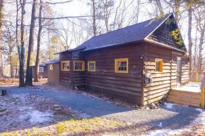 Rustic Retreat / Fireplace  / Casino / Camelback - Close to everything! 카멜백 마운틴 어드밴쳐스 주변 호텔