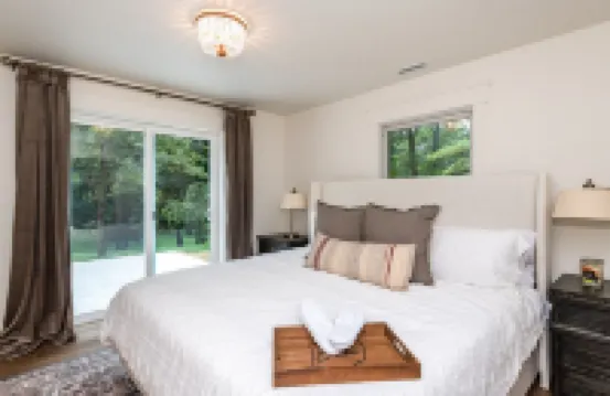Bellbrook | Professionally Remodeled | 10 Acres in the Woods w/ Zipline!