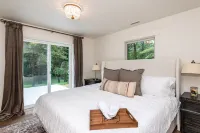 Bellbrook | Professionally Remodeled | 10 Acres in the Woods w/ Zipline!