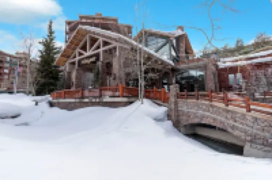 PARK CITY CANYONS VILLAGE-SKI-IN/OUT-YEAR ROUND MOUNTAIN RESORT, 1 BED, SLEEPS 4