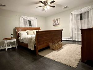 Quiet & cozy home, bring the whole family.
