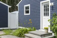 Beautiful remodeled 2 bedroom home — 5 min from the beach! 20 percent for week