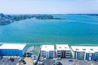 Downtown Bay View Luxury Condo Spectacular view!