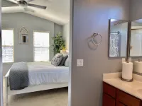 LUX!! 2bd 2ba condo in Mesa/ Phoenix metro area Hotels near Finish Line