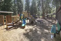 Luxury Re-modeled Lake Front, Stunning Views - Private beaches, piers, hiking